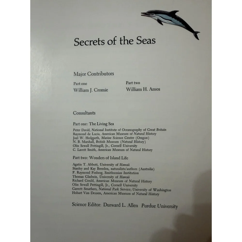 Secrets of the Seas Hardcover Nature Nonfiction Ocean‎ Life Amos Cromie